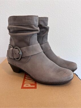 Pikolinos Brujas Gray Ankle Boots